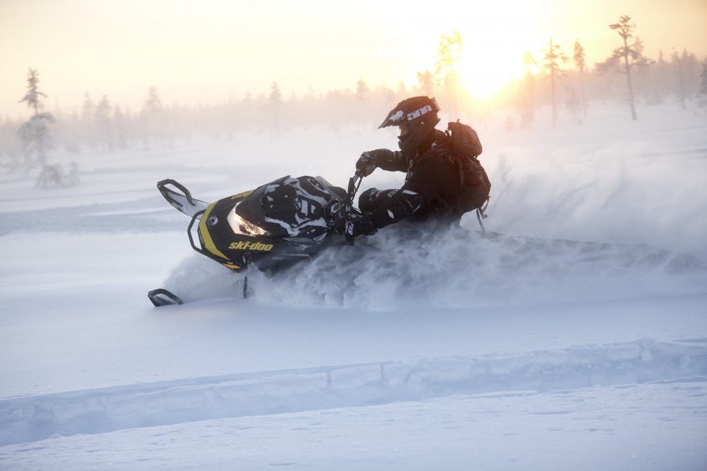 Snowmobiling Motorsports Snowmobile Travel